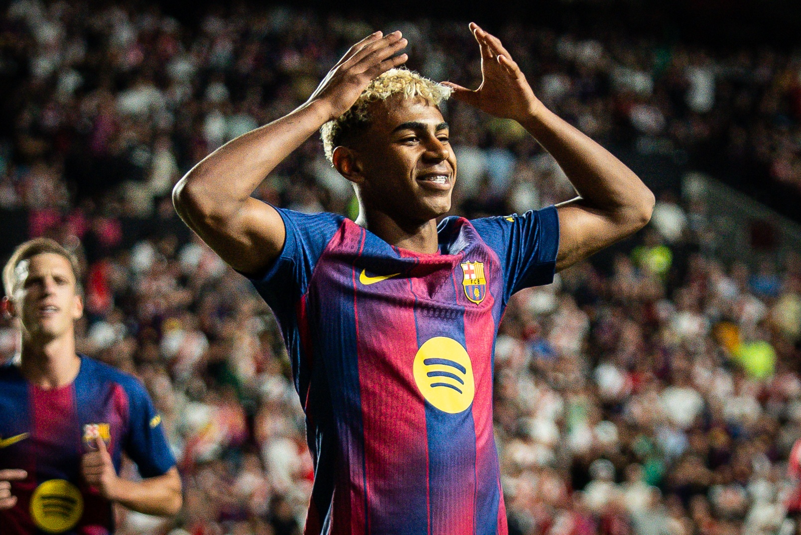 实时更新-维斯塔潘：亚马尔的表现令人印象深刻，他会在未来几年赢得金球奖