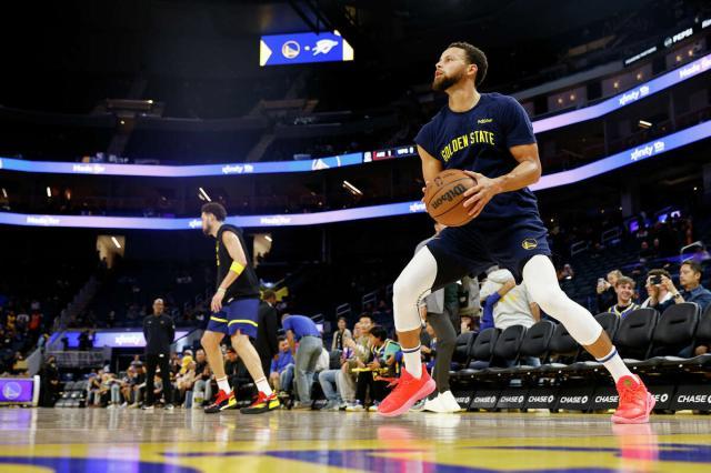 fb体育-库里归来依旧难阻连败 魔鬼赛程或把勇士拉入深渊