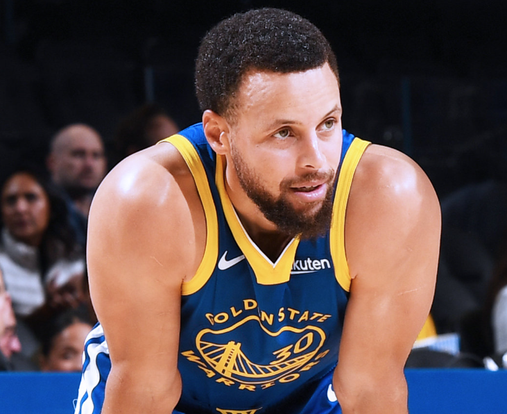 巴特勒32分8板，勇士大胜尼克斯！库里回暖，勇士一战有三个收获