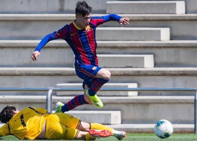 入口-日本征调巴萨混血PK中国国青 J1新星领衔剑指冠军